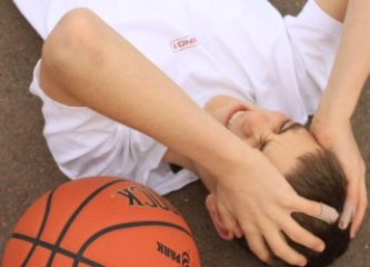 Сотрясение головного мозга: как распознать и что делать?